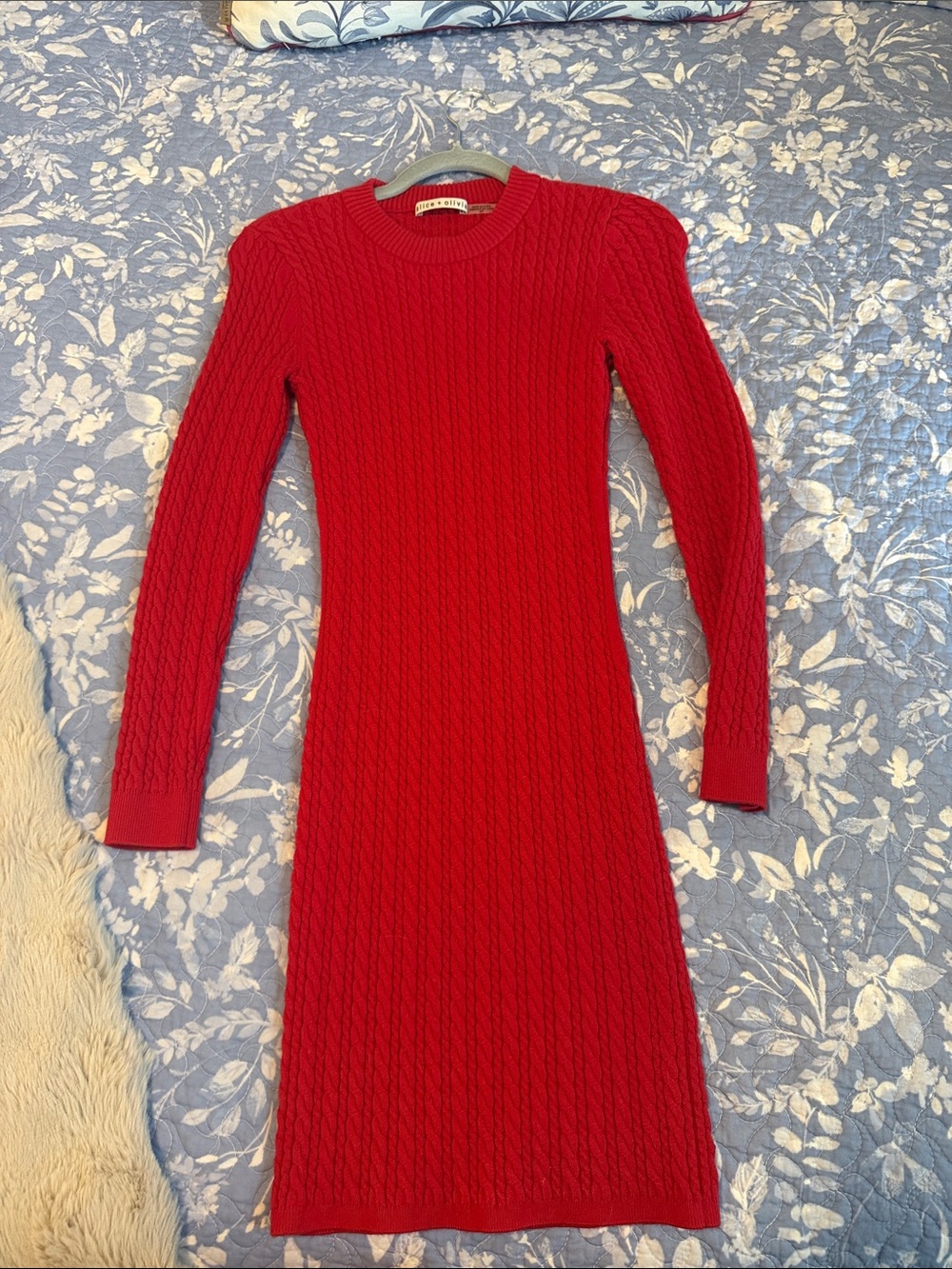 Alice + Olivia Red Cable-Knit Long-Sleeve Sweater Dress